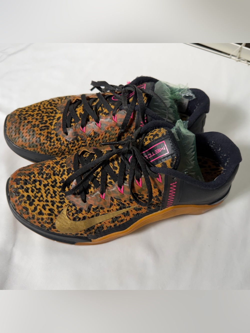 Women’s Nike Metcon Athletic Sneakers in Leopard Print and Black